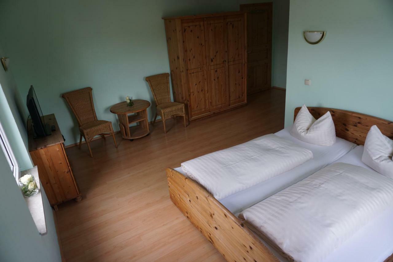 Hotel Am Bahnhof Waren  Luaran gambar